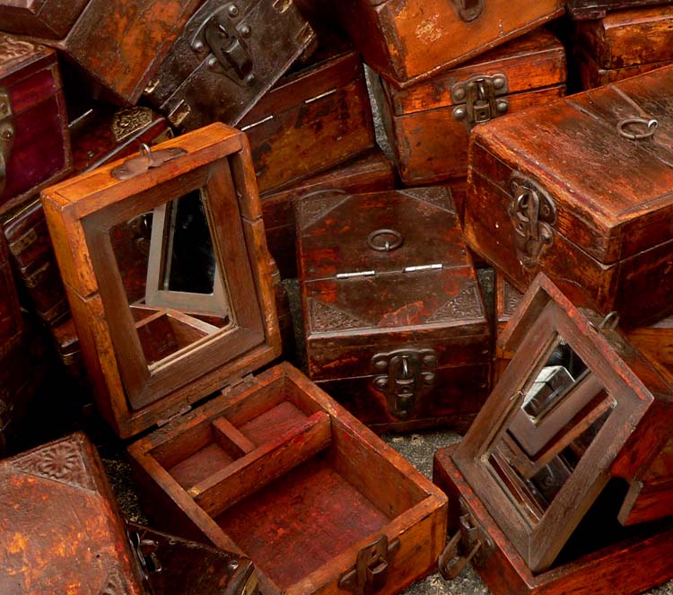 Old Treasure Chests Vintage Barber Boxes » Scaramanga